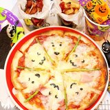 アスパラベーコンとモッツァレラチーズのおばけピザ